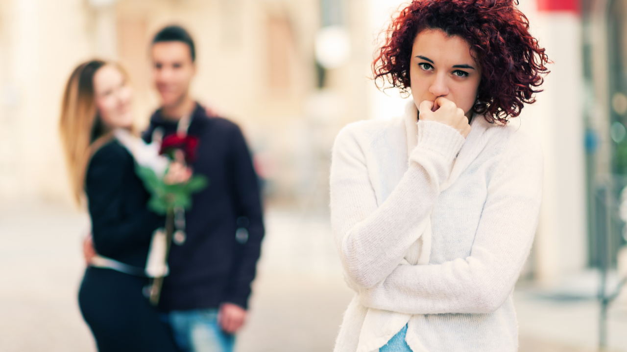 Retroaktif Kıskançlık Nedir? Onun Geçmişini Düşünmeyi Bırak!